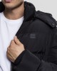 Мъжко зимно яке Urban Classics в черен цвят Мъжко зимно яке Urban Classics в черен цвят
