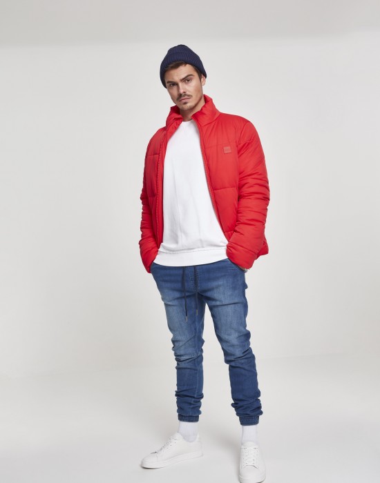Мъжко яке в червено от Urban Classics Boxy Puffer