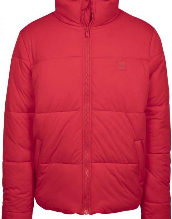 Мъжко яке в червено от Urban Classics Boxy Puffer Мъжко яке в червено от Urban Classics Boxy Puffer