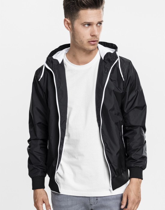Мъжко яке с контрастни елементи Urban Classics blk/wht Мъжко яке с контрастни елементи Urban Classics blk/wht