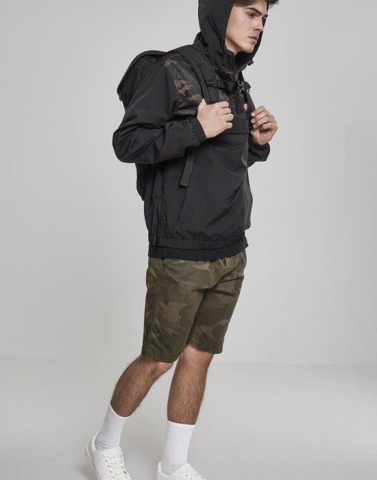 Мъжко яке без закопчаване Urban Classics blk/woodcamo