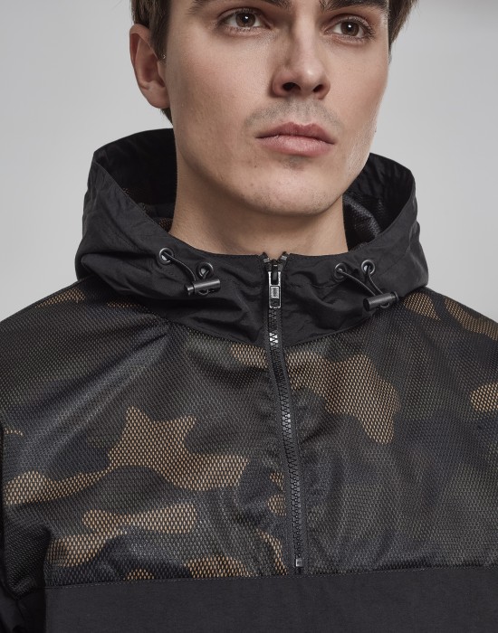 Мъжко яке без закопчаване Urban Classics blk/woodcamo