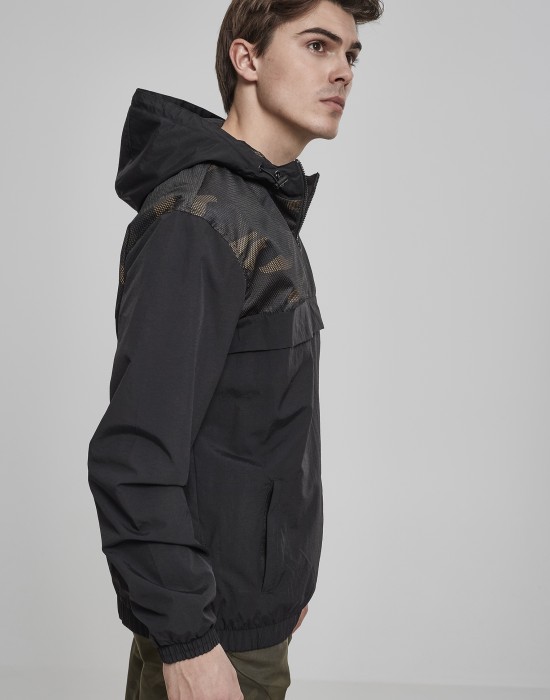 Мъжко яке без закопчаване Urban Classics blk/woodcamo