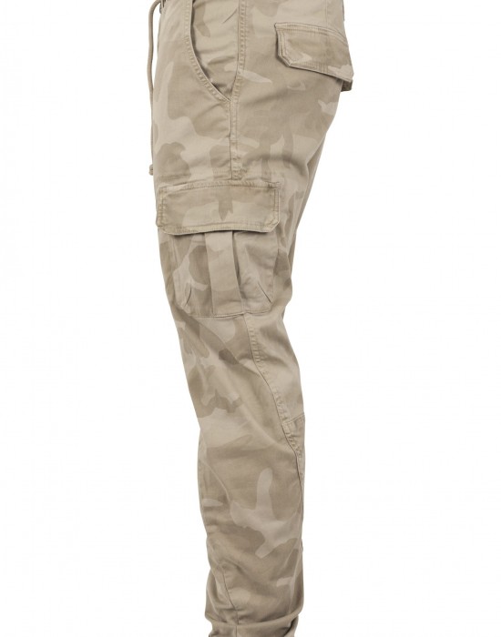 Мъжки камуфлажен карго панталон Urban Classics Sand Camo