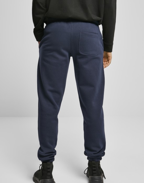 Мъжко долнище в тъмносин цвят Urban Classics Basic Sweatpants 2.0 Мъжко долнище в тъмносин цвят Urban Classics Basic Sweatpants 2.0