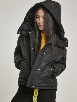 Дамско яке в черно Urban Classics Ladies Oversized Hooded Puffer