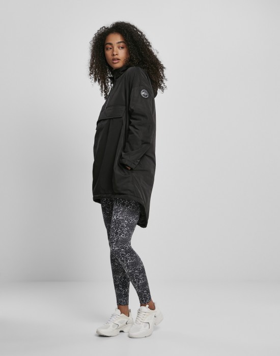 Дамско яке в черно от Urban Classics Long Oversized Pull Over