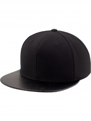 Шапка с козирка в черно Carbon Snapback 