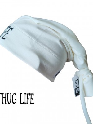 Бийни шапка в бяло с бродерия Thug life Beanie Street Knowledge Бийни шапка в бяло с бродерия Thug life Beanie Street Knowledge