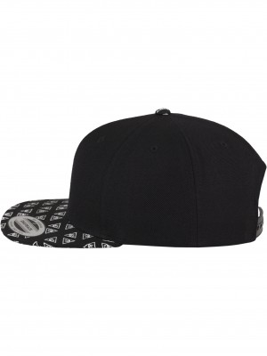 Шапка с козирка в черно Horus Eye Snapback