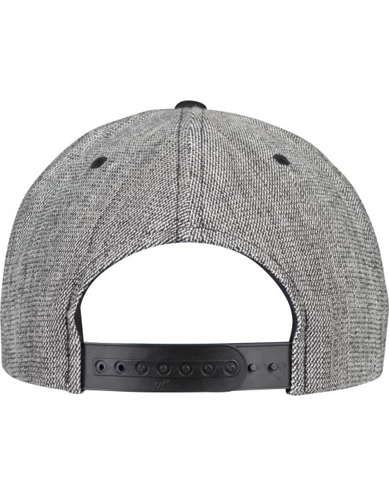 Шапка с козирка в сиво Solid Snapback, Urban Classics, Шапки с козирка - Complex.bg