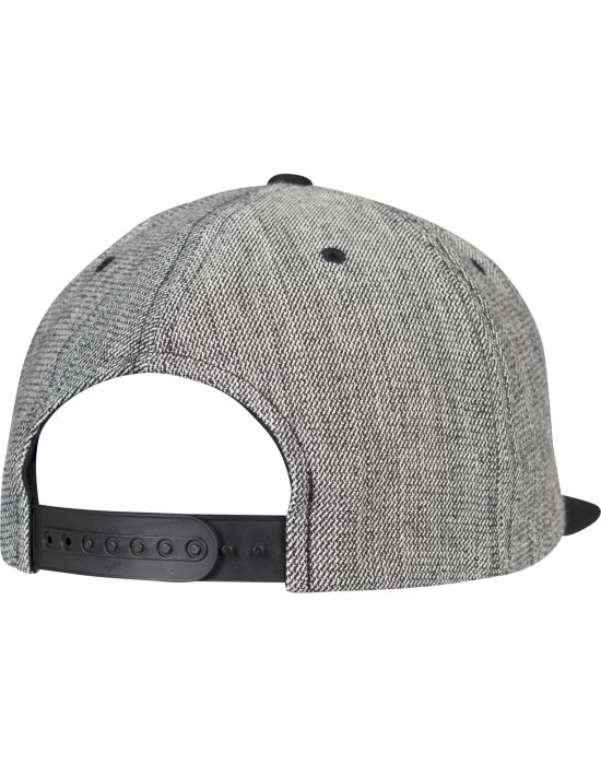 Шапка с козирка в сиво Solid Snapback, Urban Classics, Шапки с козирка - Complex.bg