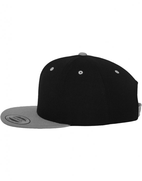 Шапка с козирка в черно  Classic Snapback 2-Tone, Urban Classics, Шапки с козирка - Complex.bg