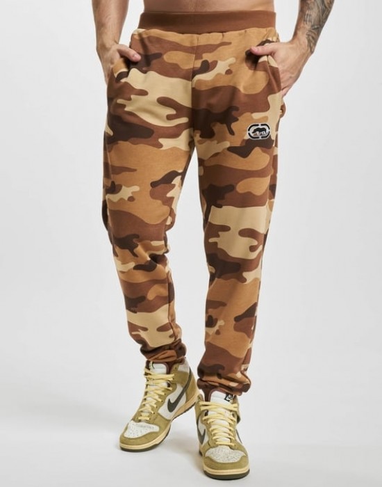 Мъжко долнище в камуфлажен цвят Ecko Unltd Camo