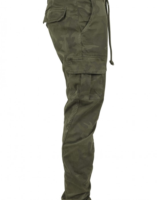 Мъжки камуфлажен карго панталон Urban Classics olive camo