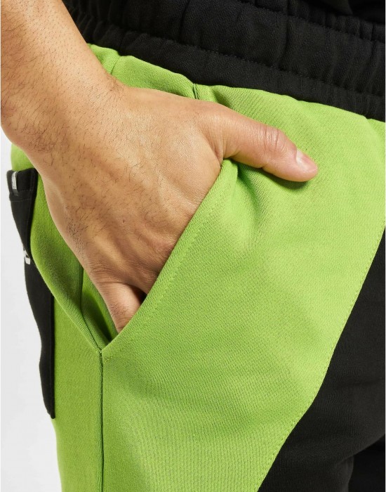Мъжко Долнище Dangerous DNGRS Sweat Pants black/green XXL Мъжко Долнище Dangerous DNGRS Sweat Pants black/green XXL