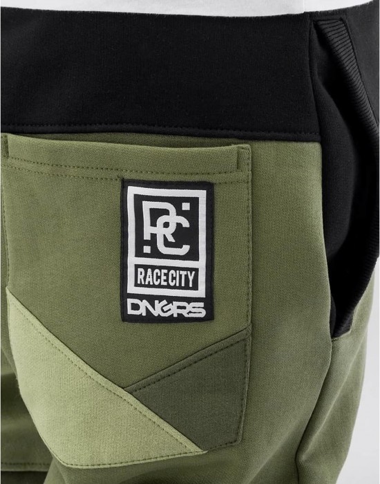 Мъжко Долнище Dangerous DNGRS Locotay Sweatpants olive/black XXL Мъжко Долнище Dangerous DNGRS Locotay Sweatpants olive/black XXL