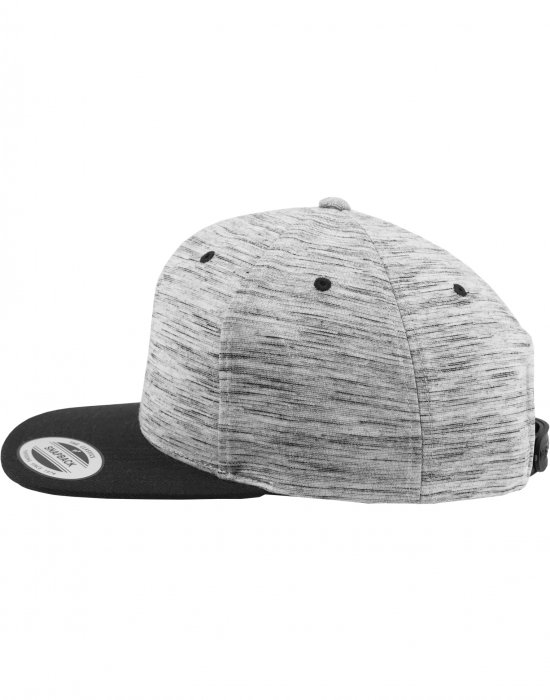 Шапка с козирка в сиво Stripes Melange Crown Snapback, Urban Classics, Шапки с козирка - Complex.bg