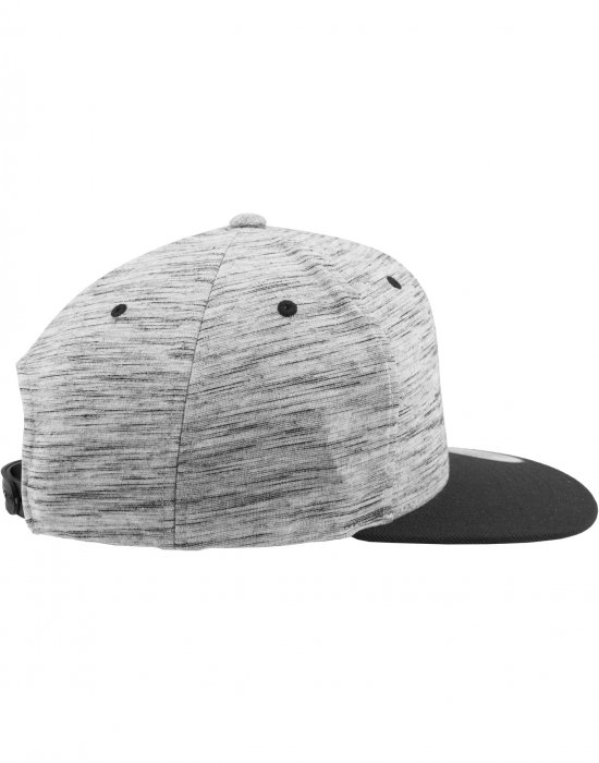 Шапка с козирка в сиво Stripes Melange Crown Snapback, Urban Classics, Шапки с козирка - Complex.bg