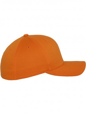 Шапка с козирка в оранжево Flexfit Wooly Combed