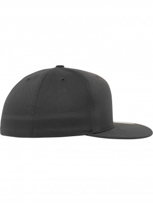 Шапка с козирка в тъмносиво Flexfit Flat Visor  Шапка с козирка в тъмносиво Flexfit Flat Visor