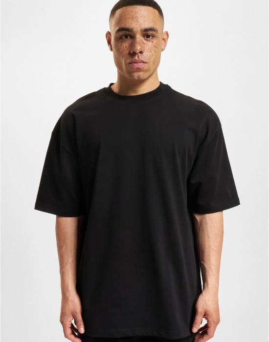 Тениска DEF Ballin T-Shirt jet black XXL Тениска DEF Ballin T-Shirt jet black XXL