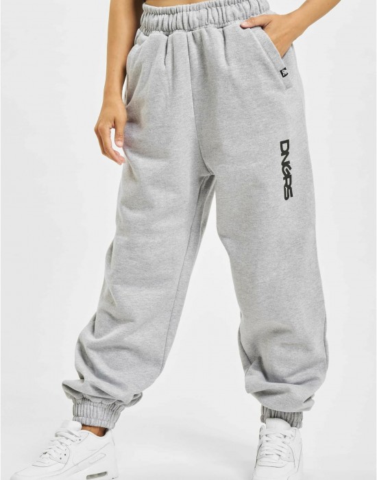 Долнище Soft Dream Leila Ladys Logo Sweatpants heather grey XXS Долнище Soft Dream Leila Ladys Logo Sweatpants heather grey XXS