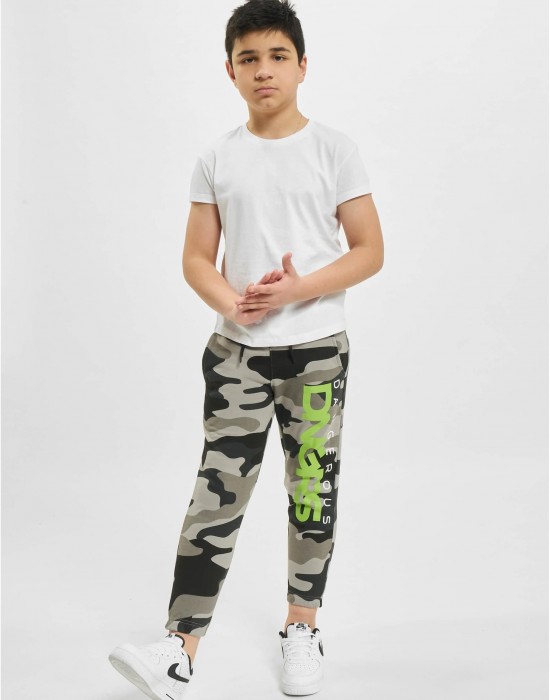 Шапка с козирка Classic Junior Sweatpants camouflage 110 Шапка с козирка Classic Junior Sweatpants camouflage 110