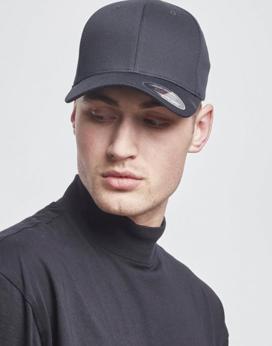 Шапка с козирка в черно Flexfit Organic Cotton Cap, Urban Classics, Шапки с козирка - Complex.bg