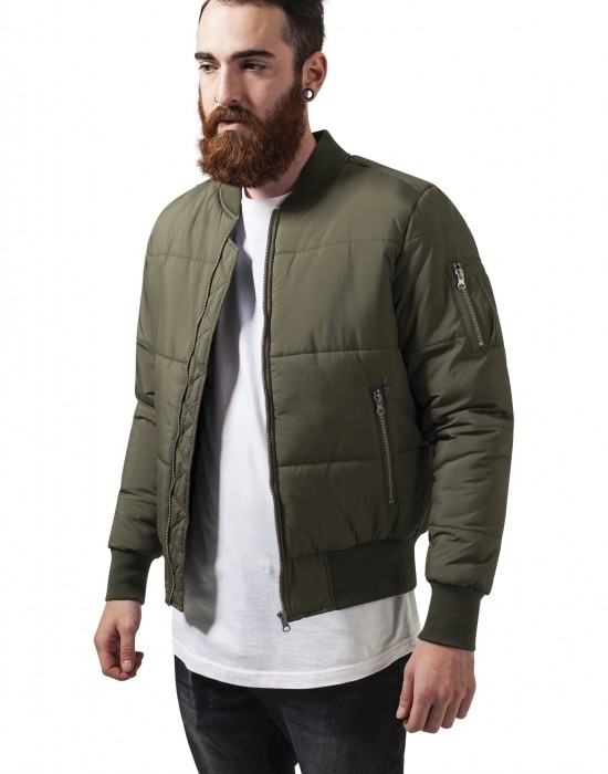 Мъжко яке бомбър Urban Classics в цвят маслина