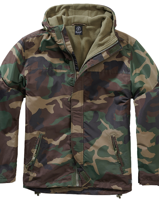 Мъжка ветровка в камуфлаж Brandit woodland