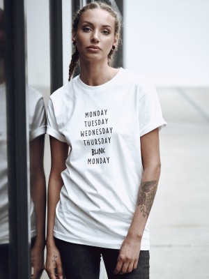 Дамска бяла тениска Mister Tee Blink 