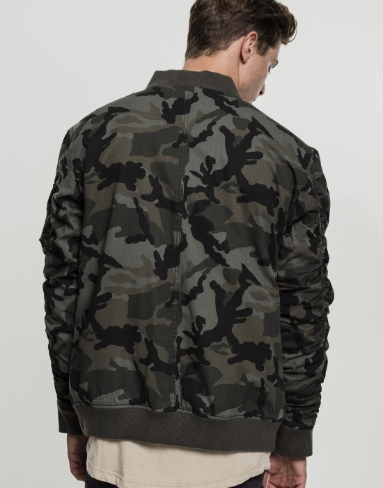 Мъжко камуфлажно яке тип бомбър Urban Classics wood camo