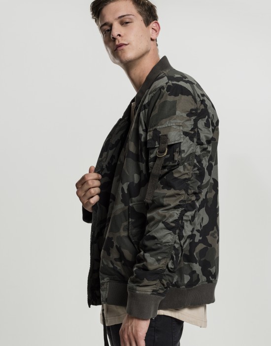 Мъжко камуфлажно яке тип бомбър Urban Classics wood camo