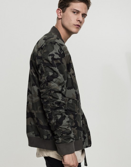 Мъжко камуфлажно яке тип бомбър Urban Classics wood camo