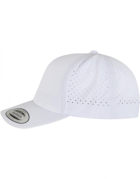 Шапка с козирка YP CLASSICS 5 Panel Snapckback white one size