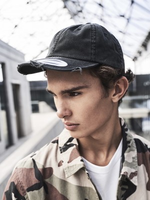 Шапка с козирка Low Profile Destroyed Cap black one size