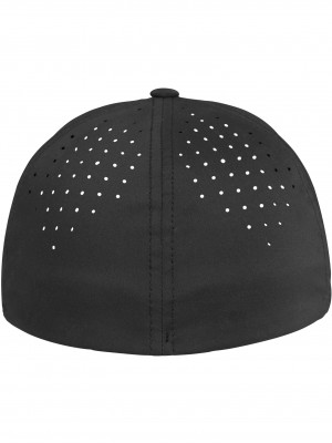 Шапка с козирка Flexfit Perforated Cap black S/M