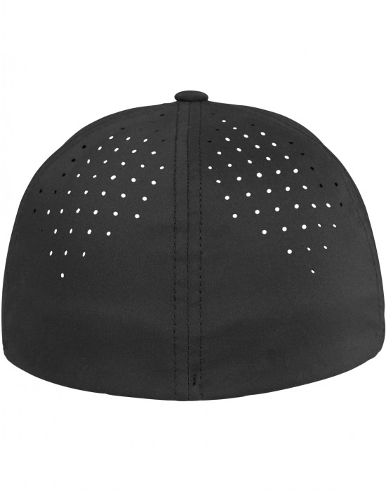 Шапка с козирка Flexfit Perforated Cap black S/M