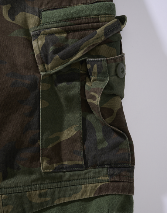 Мъжки къси карго панталони в камуфлажен цвят Packham Vintage woodland