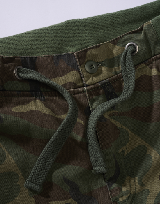 Мъжки къси карго панталони в камуфлажен цвят Packham Vintage woodland