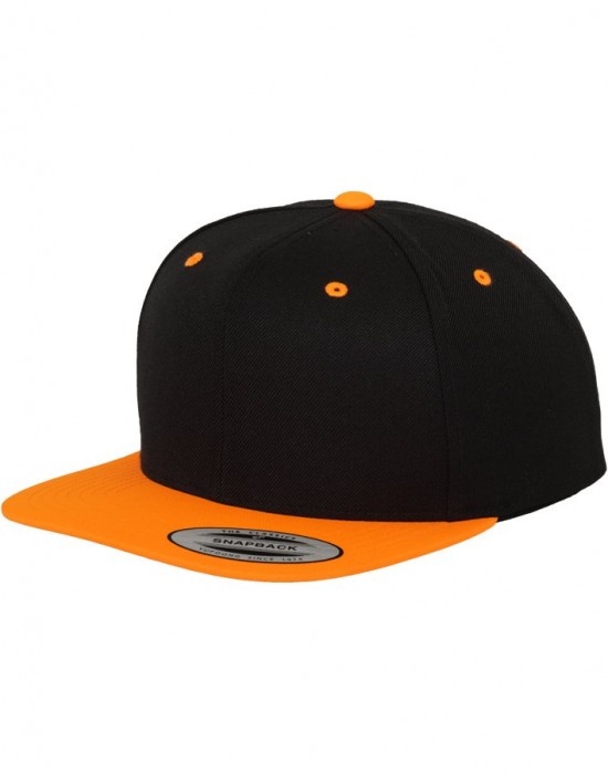 Шапка с козирка в черно Mister Tee Classic Snapback 2-Tone