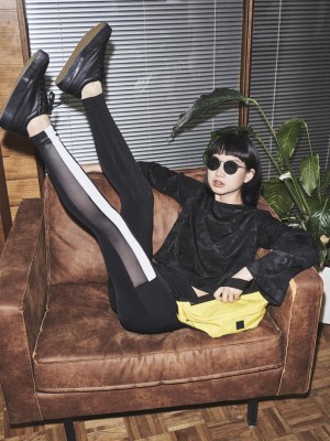 Дамски клин с бели ивици Urban Classics Дамски клин с бели ивици Urban Classics