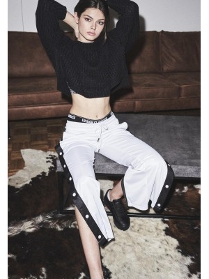 Дамско бяло долнище с тик-так копчета Urban Classics