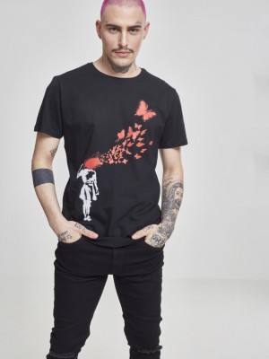 Мъжка черна тениска Merchcode Banksy Butterfly Мъжка черна тениска Merchcode Banksy Butterfly