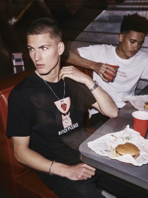 Мъжка тениска Mister Tee Bitch Please в черен цвят Мъжка тениска Mister Tee Bitch Please в черен цвят