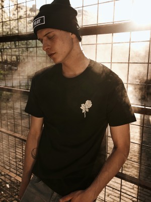 Мъжка тениска Mister Tee Wasted Youth в черен цвят