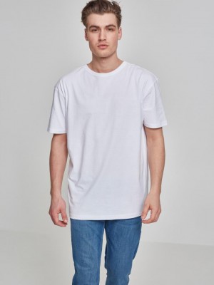 Мъжка уголемена тениска в бяло Oversized Urban Classics