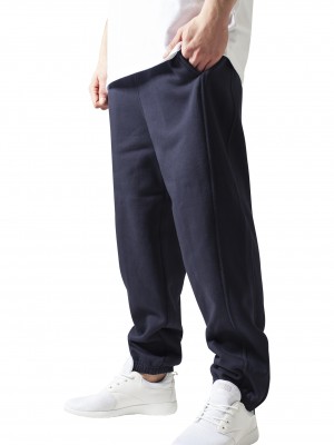 Мъжко изчистено долнище в тъмносин цвят Urban Classics TB014B Мъжко изчистено долнище в тъмносин цвят Urban Classics TB014B