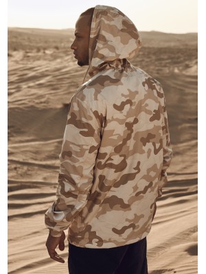 Мъжко яке ветровка в бежов камуфлаж Urban Classics sandcamo